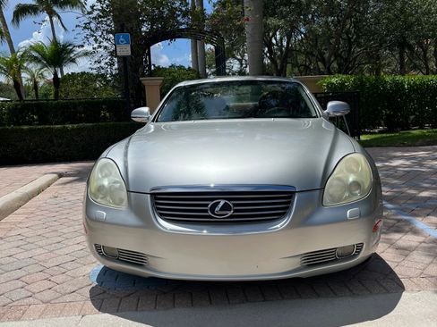 Used 2004 Lexus SC 430 Convertible image 5