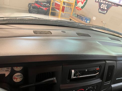 Used 2005 Dodge Ram 2500 Truck SLT w/ Sport Appearance Group AWD/4WD image 11