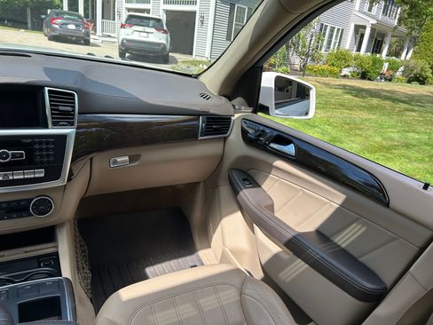 Used 2016 Mercedes-Benz GL 450 4MATIC image 14