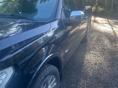 Used 2017 Ford F150 Lariat w/ Equipment Group 502A Luxury image 2