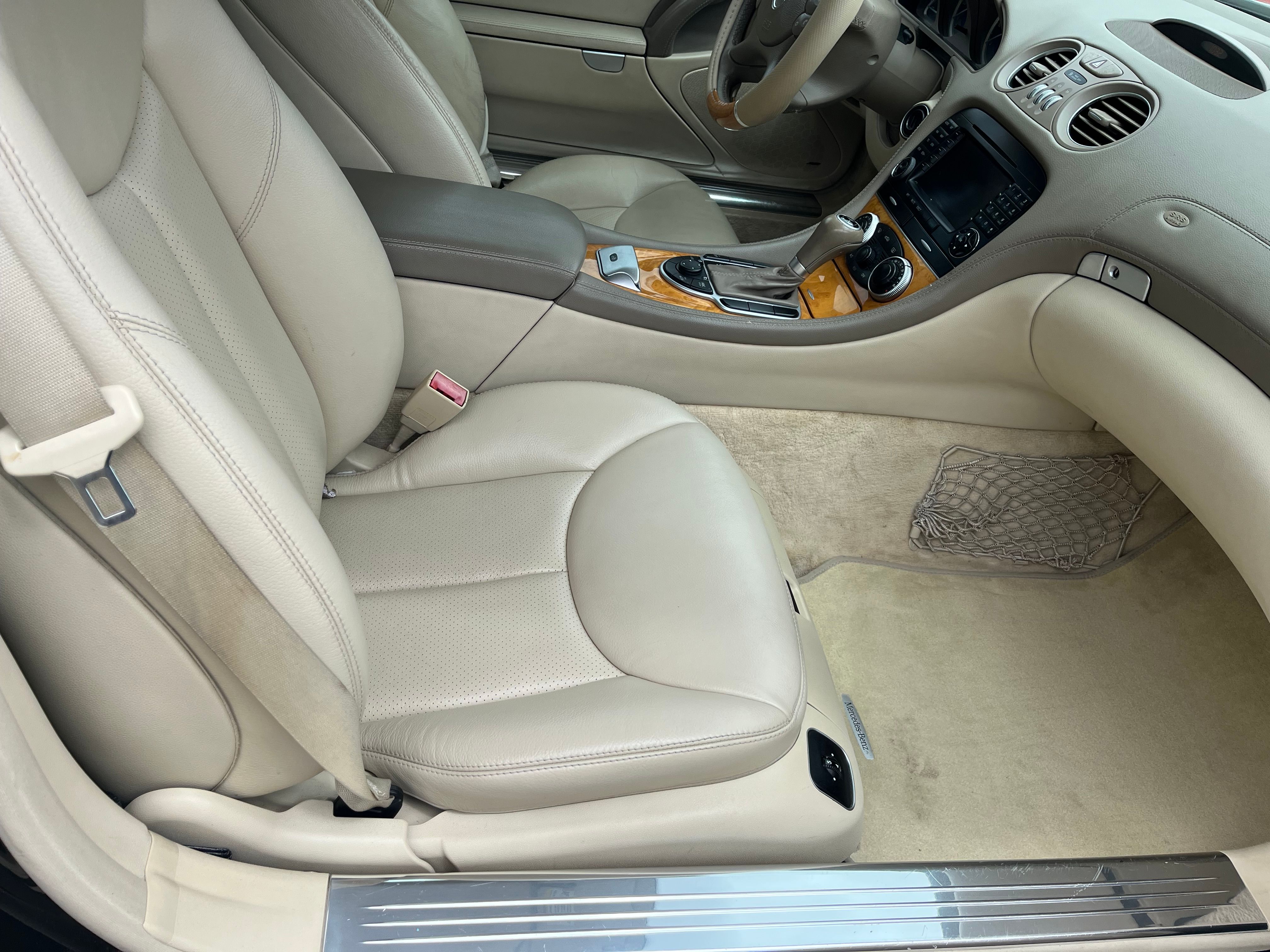 Used 2007 Mercedes-Benz SL 550 image 6