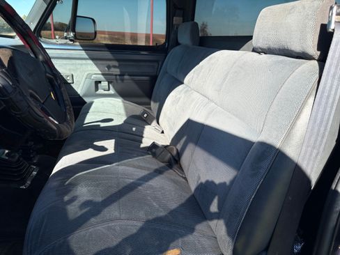 Used 1993 Dodge D/W Truck 250 image 13