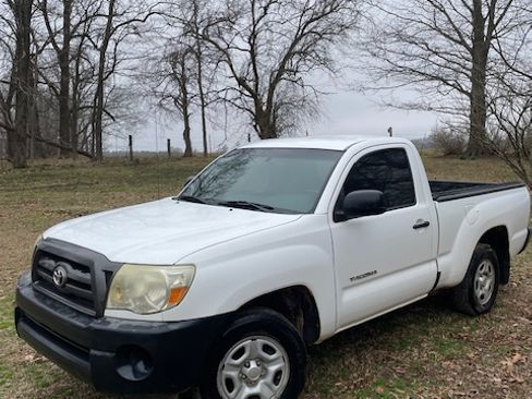 Used 2009 Toyota Tacoma 2WD Regular Cab image 1