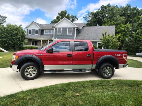 Used 2010 Ford F150 XLT AWD/4WD image 1