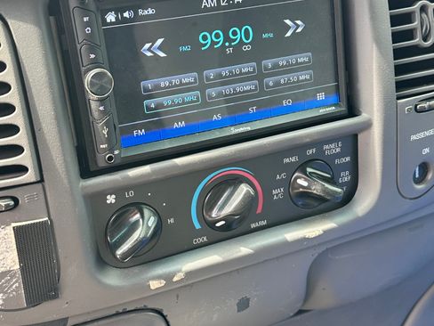 Used 2001 Ford F150 2WD SuperCab image 12