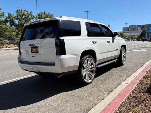 Used 2019 GMC Yukon SLE w/ SLE Value Package image 6
