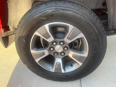 Used 2017 Chevrolet Colorado Z71 image 6