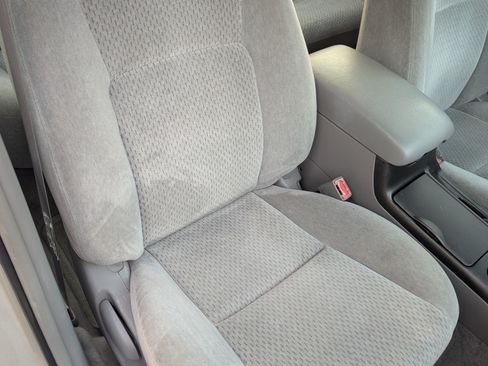 Used 2003 Toyota Camry LE FWD image 13