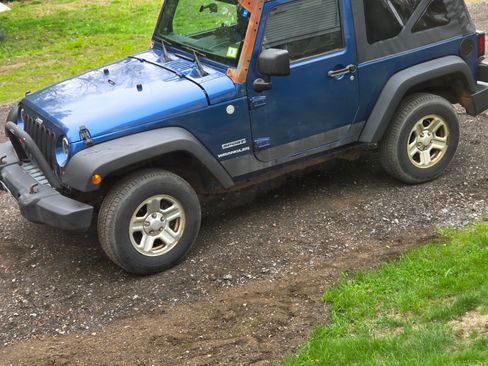 Used 2010 Jeep Wrangler Sport AWD/4WD image 12