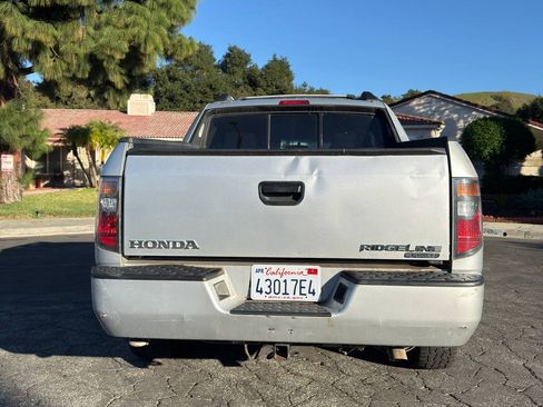 Used 2006 Honda Ridgeline RT image 4