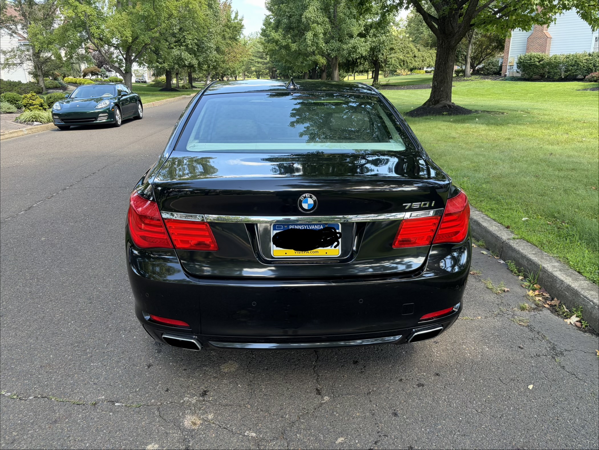 Used 2011 BMW 750i RWD image 8