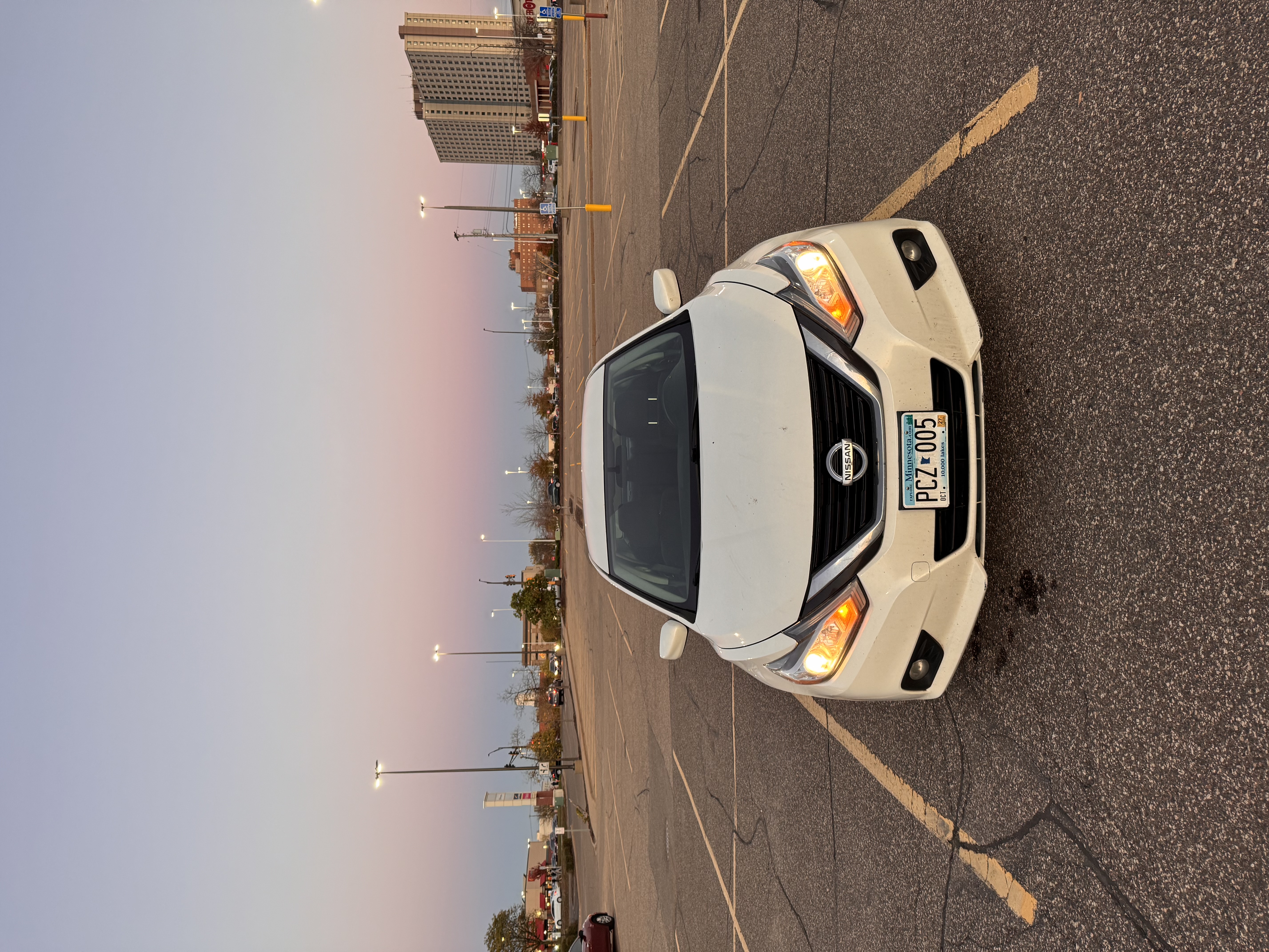 Used 2016 Nissan Altima 2.5 SV FWD image 1