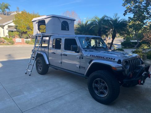 Used 2020 Jeep Gladiator Rubicon image 16