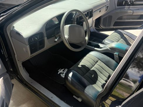 Used 1995 Chevrolet Impala SS image 6