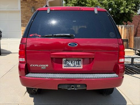 Used 2004 Ford Explorer Sport XLT AWD/4WD image 2