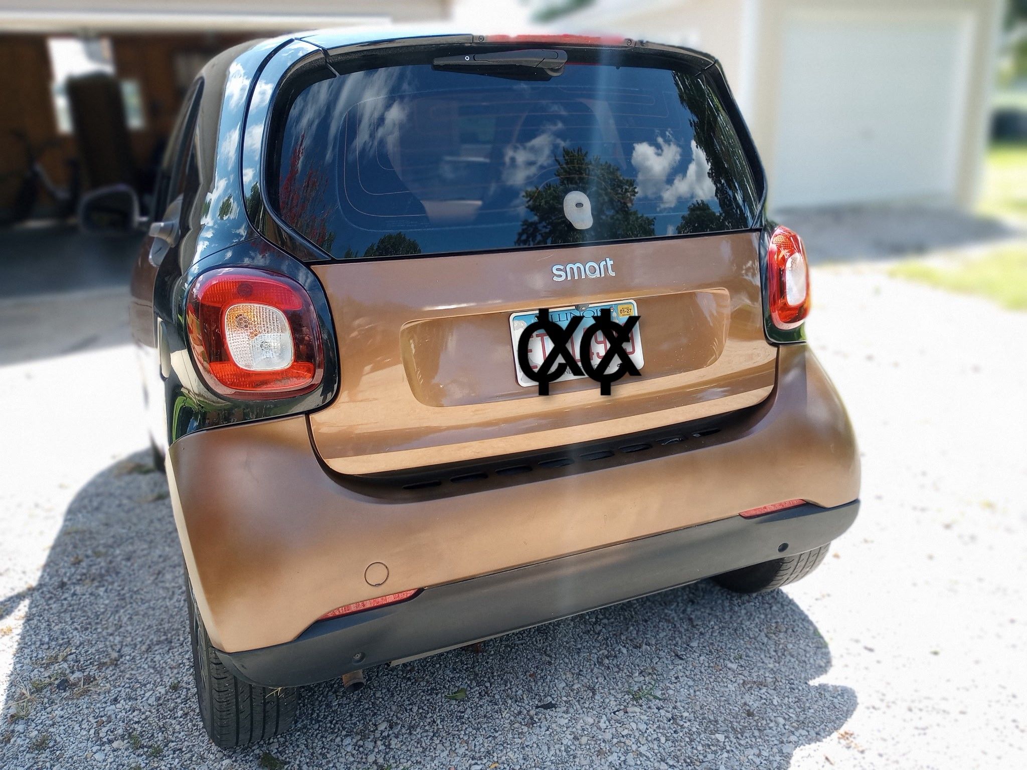Used 2016 smart fortwo passion RWD image 8