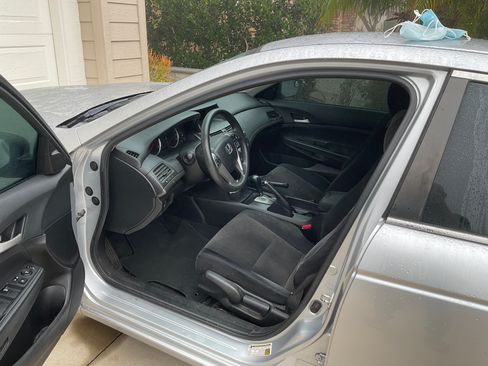 Used 2009 Honda Accord LX image 2