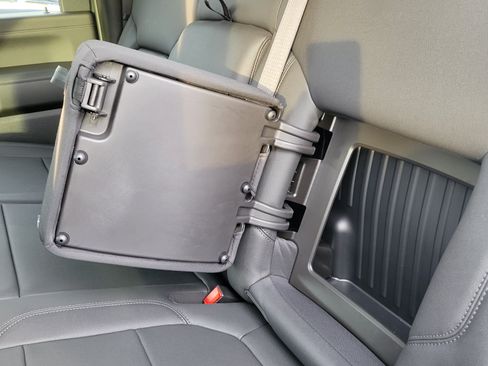 Used 2023 Chevrolet Silverado 2500 LT image 11