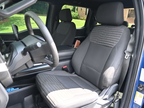 Used 2022 Ford F150 XL w/ STX Appearance Package RWD image 18