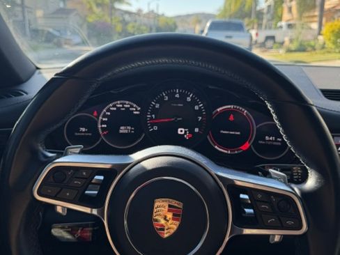 Used 2020 Porsche Panamera AWD/4WD image 6