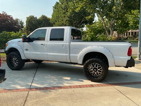 Used 2016 Ford F250 Lariat w/ Lariat Ultimate Package image 1