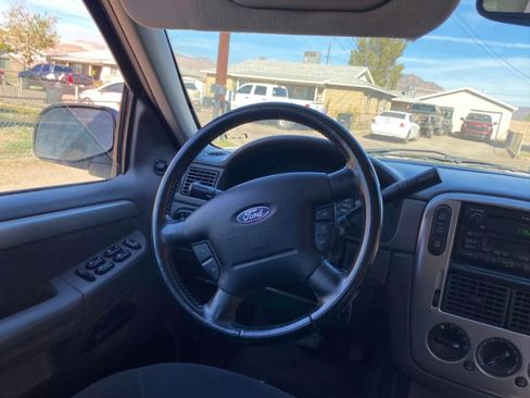 Used 2003 Ford Explorer Sport XLT image 9