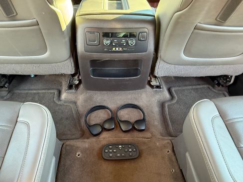 Used 2015 GMC Yukon Denali w/ Open Road Package image 30