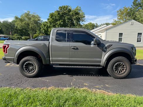 Used 2020 Ford F150 Raptor w/ Equipment Group 802A Luxury AWD/4WD image 4