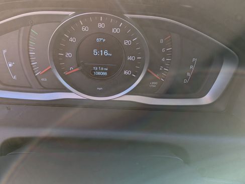 Used 2015 Volvo XC60 T5 image 9