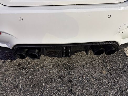 Used 2015 BMW M4 Convertible 2D image 23