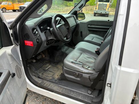 Used 2015 Ford F250 XL RWD image 8