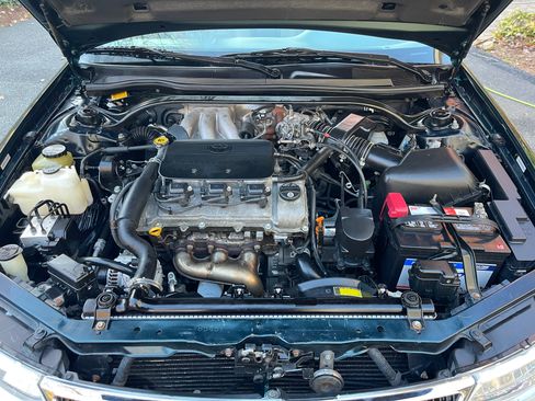 Used 2000 Toyota Solara SLE image 10