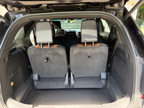 Used 2014 Ford Explorer Limited w/ Equipment Group 302A AWD/4WD image 10