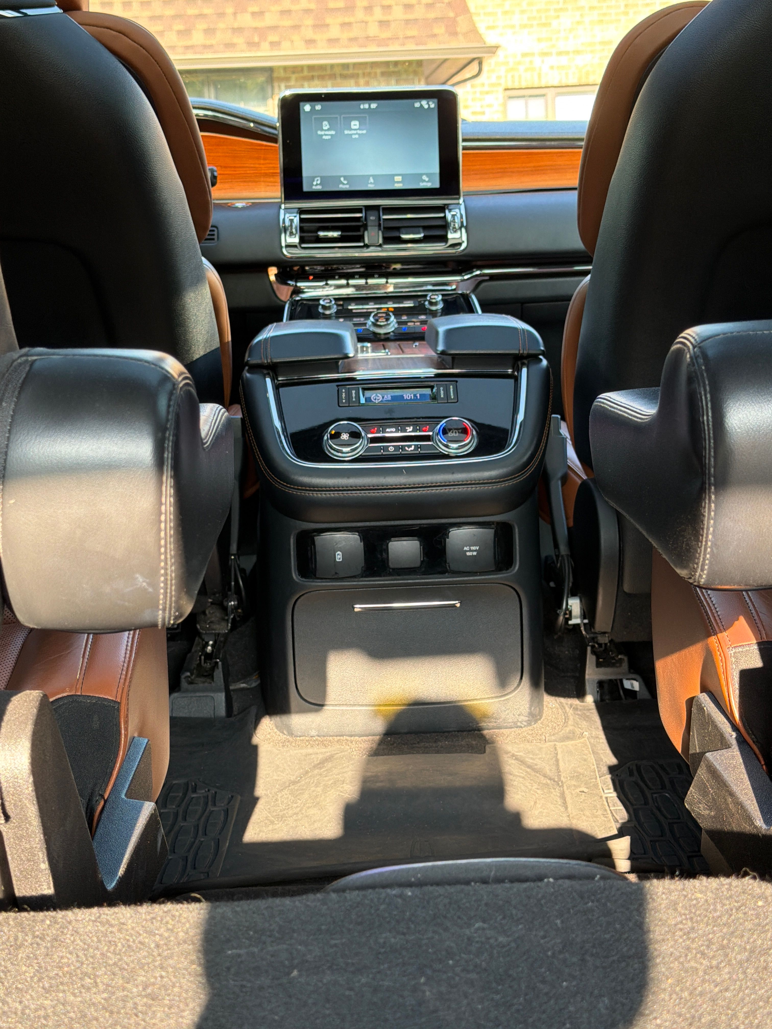 Used 2019 Lincoln Navigator Reserve w/ Cargo Package AWD/4WD image 22