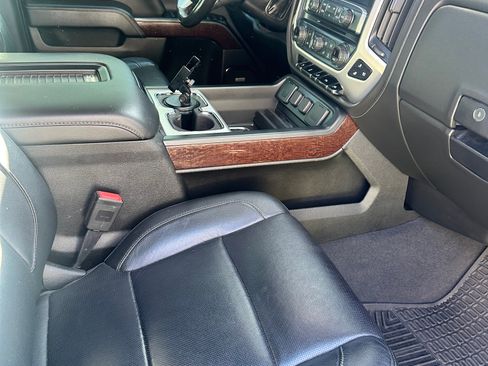 Used 2018 GMC Sierra 1500 SLT w/ Enhanced Driver Alert Package image 15