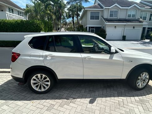 Used 2017 BMW X3 sDrive28i RWD image 1