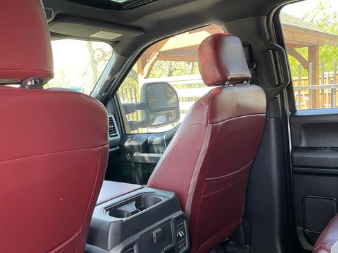 Used 2018 Ford F150 XLT w/ Equipment Group 302A Luxury AWD/4WD image 5