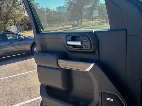 Used 2020 Chevrolet Silverado 2500 LTZ w/ LTZ Texas Edition image 16