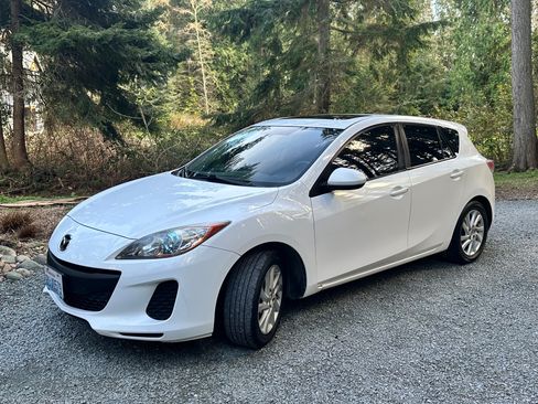Used 2012 MAZDA MAZDA3 i Grand Touring image 1