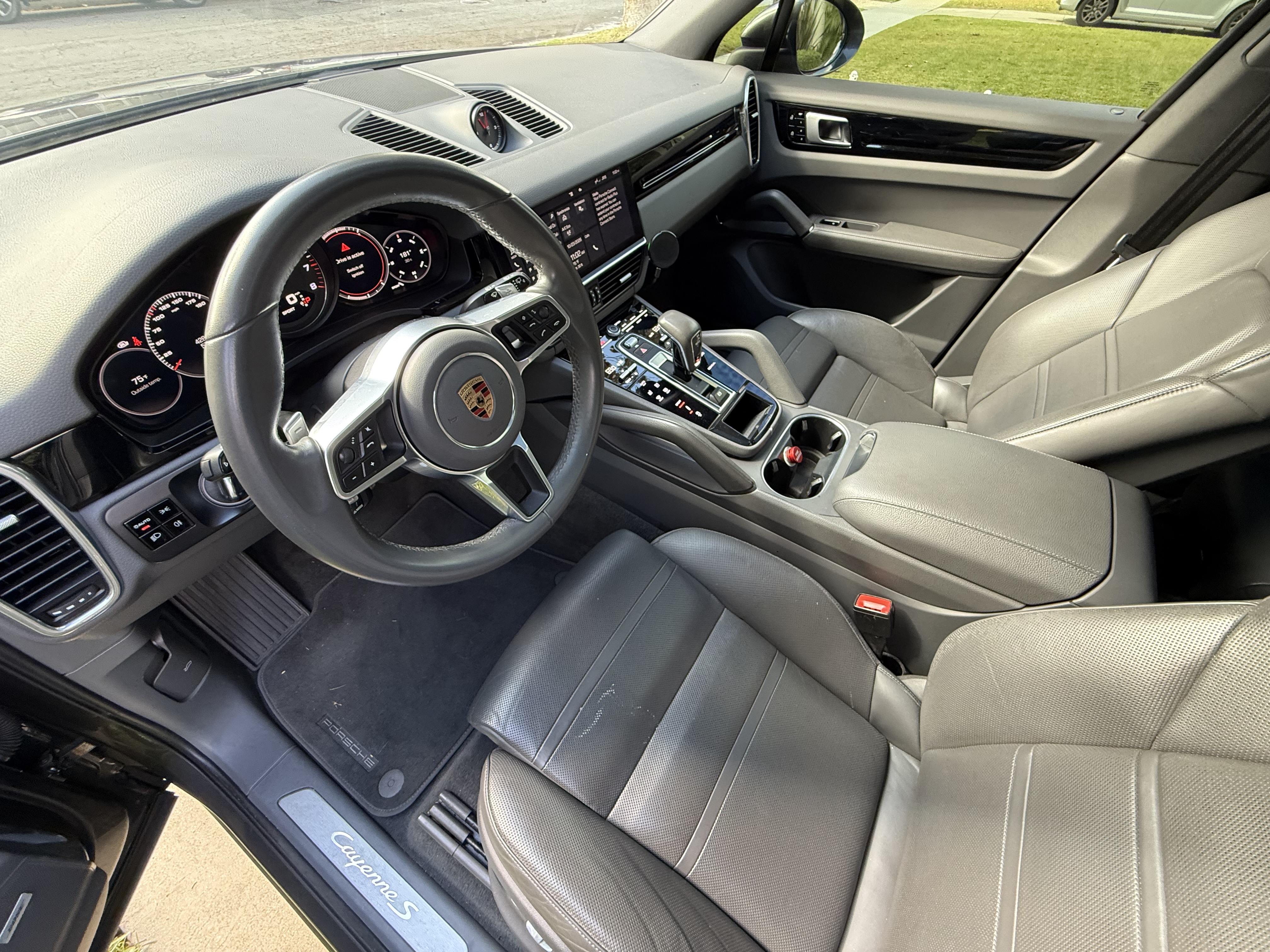 Used 2020 Porsche Cayenne S AWD/4WD image 8