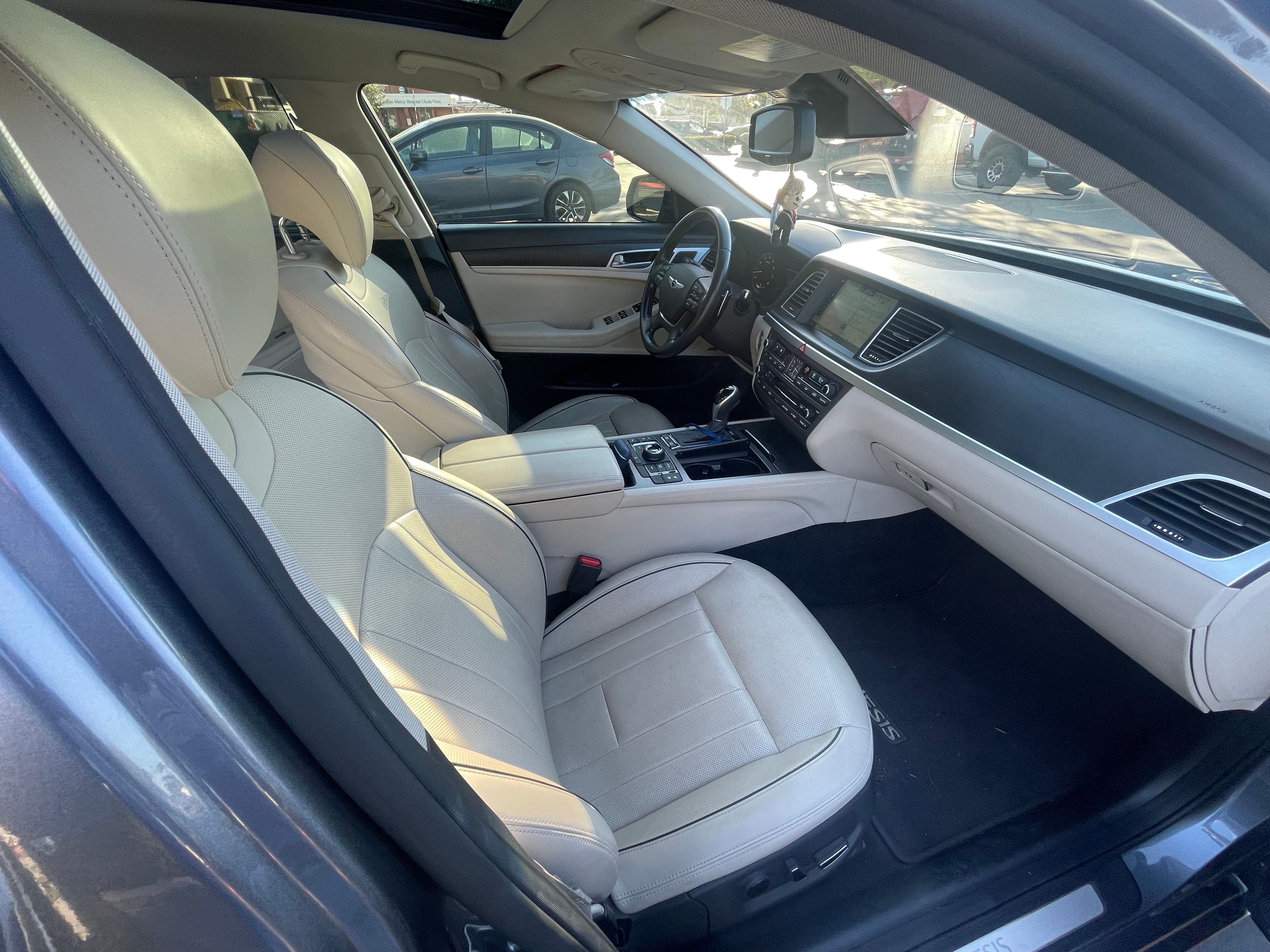 Used 2017 Genesis G80 3.8 w/ Option Group 03 RWD image 10