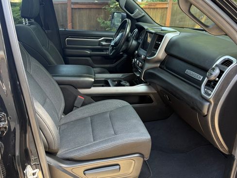 Used 2019 RAM 1500 Big Horn AWD/4WD image 14
