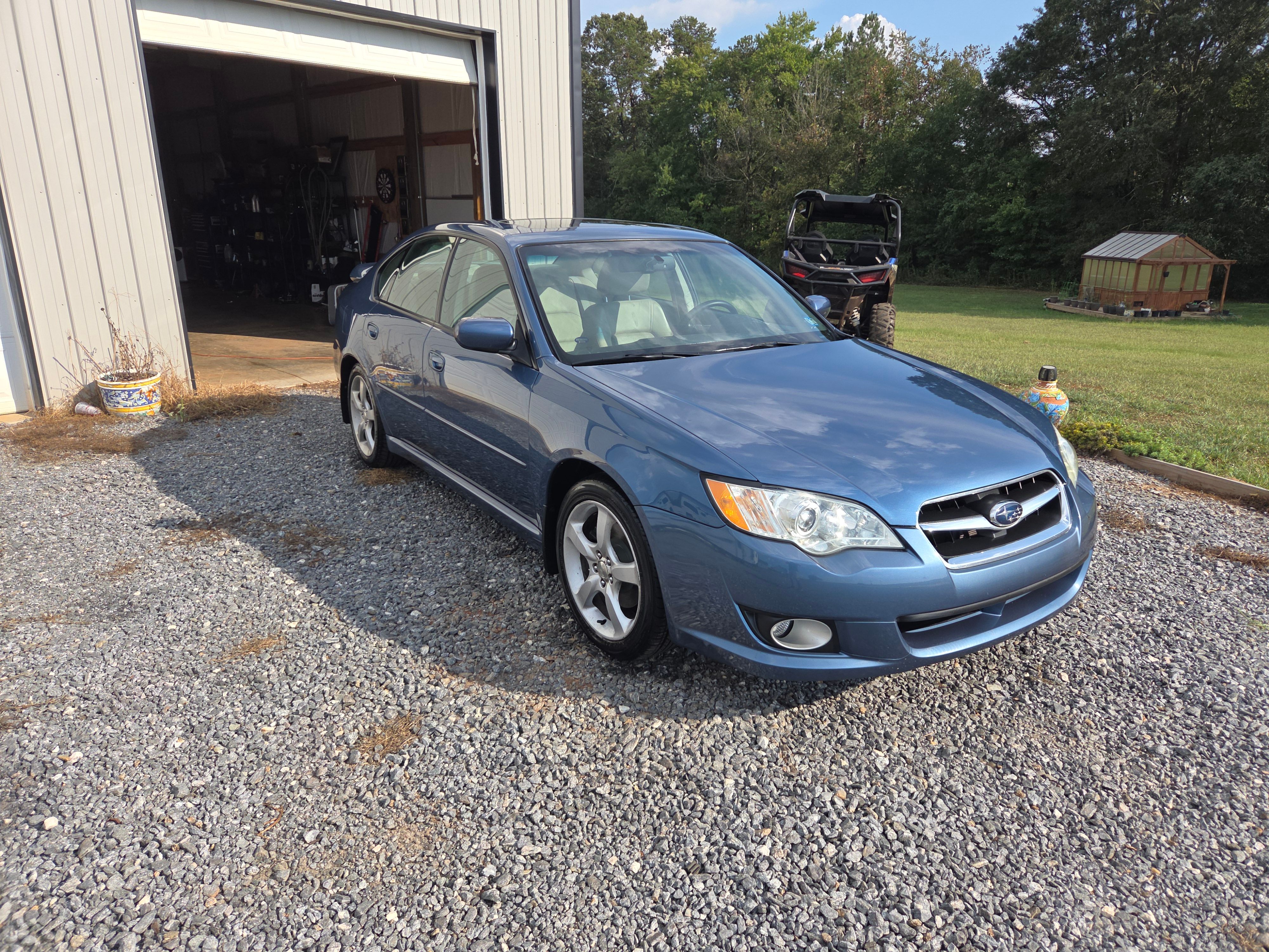 Used 2009 Subaru Legacy 2.5i Limited AWD/4WD image 5