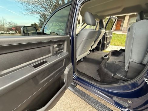 Used 2017 RAM 1500 Express image 9