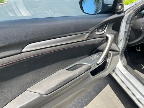 Used 2018 Honda Civic Si image 25