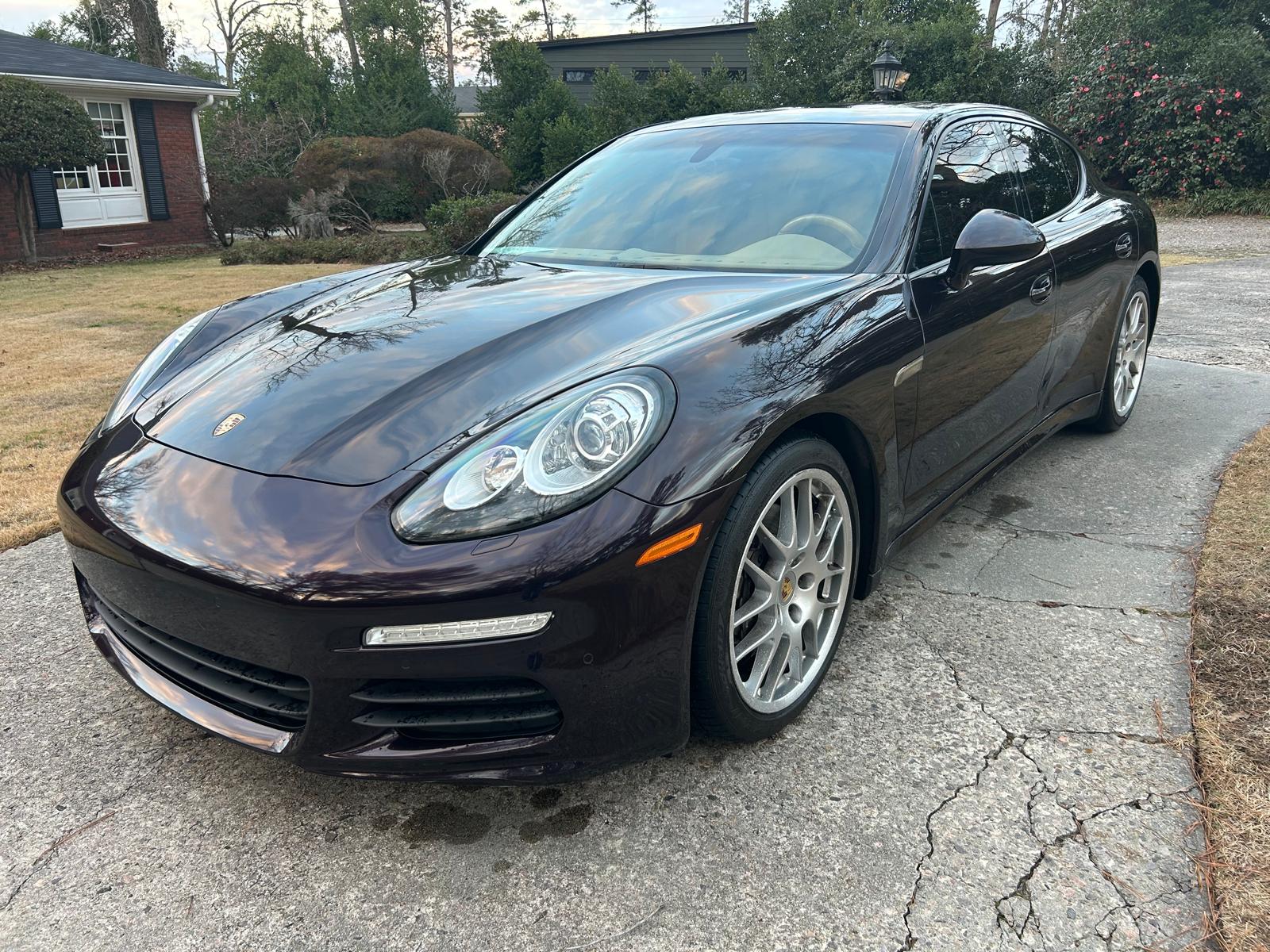 Used 2014 Porsche Panamera image 1