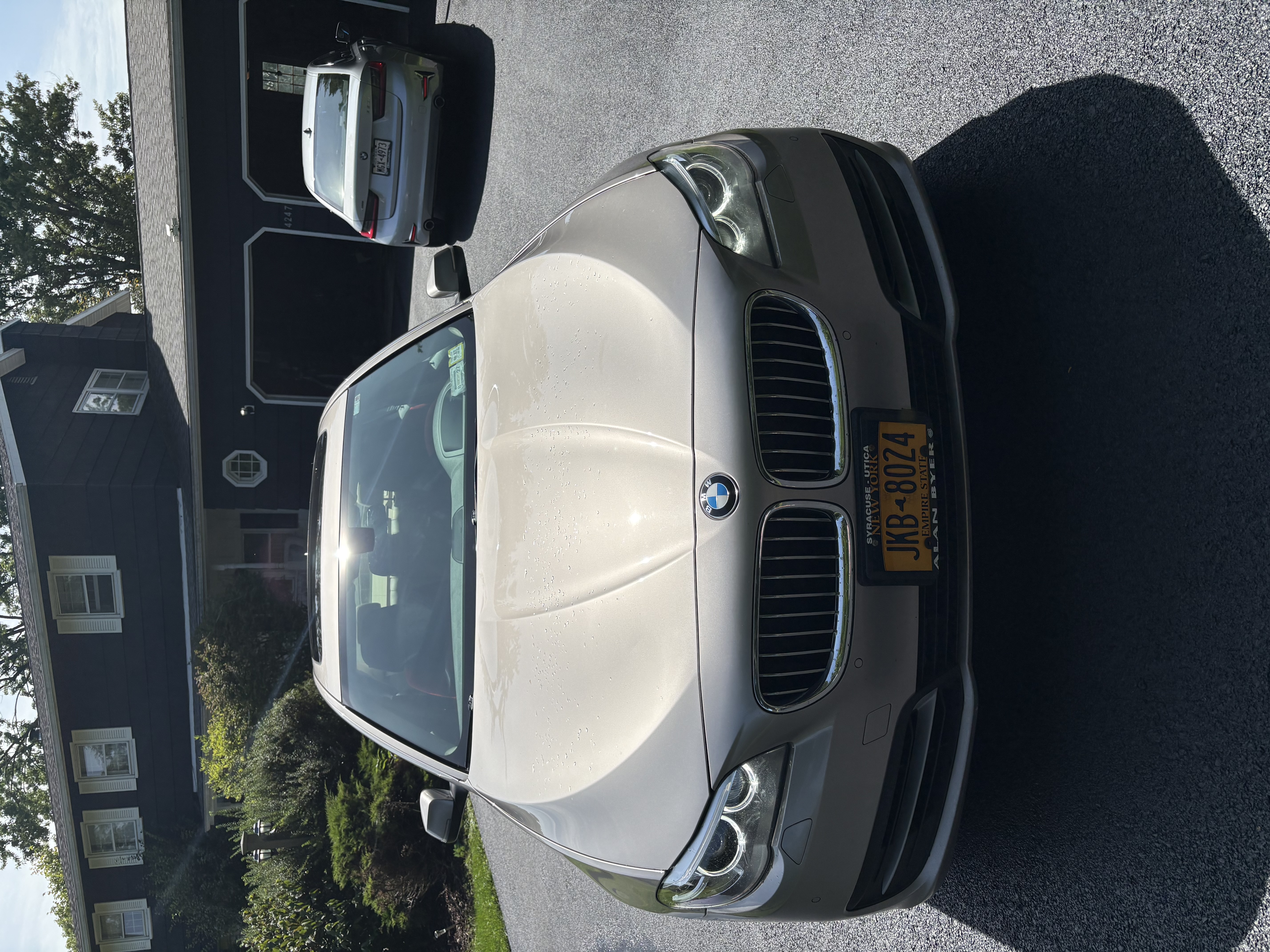 Used 2014 BMW 528i xDrive Sedan AWD/4WD image 1