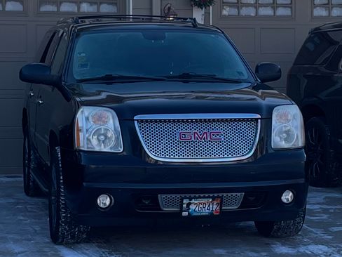Used 2012 GMC Yukon Denali image 7