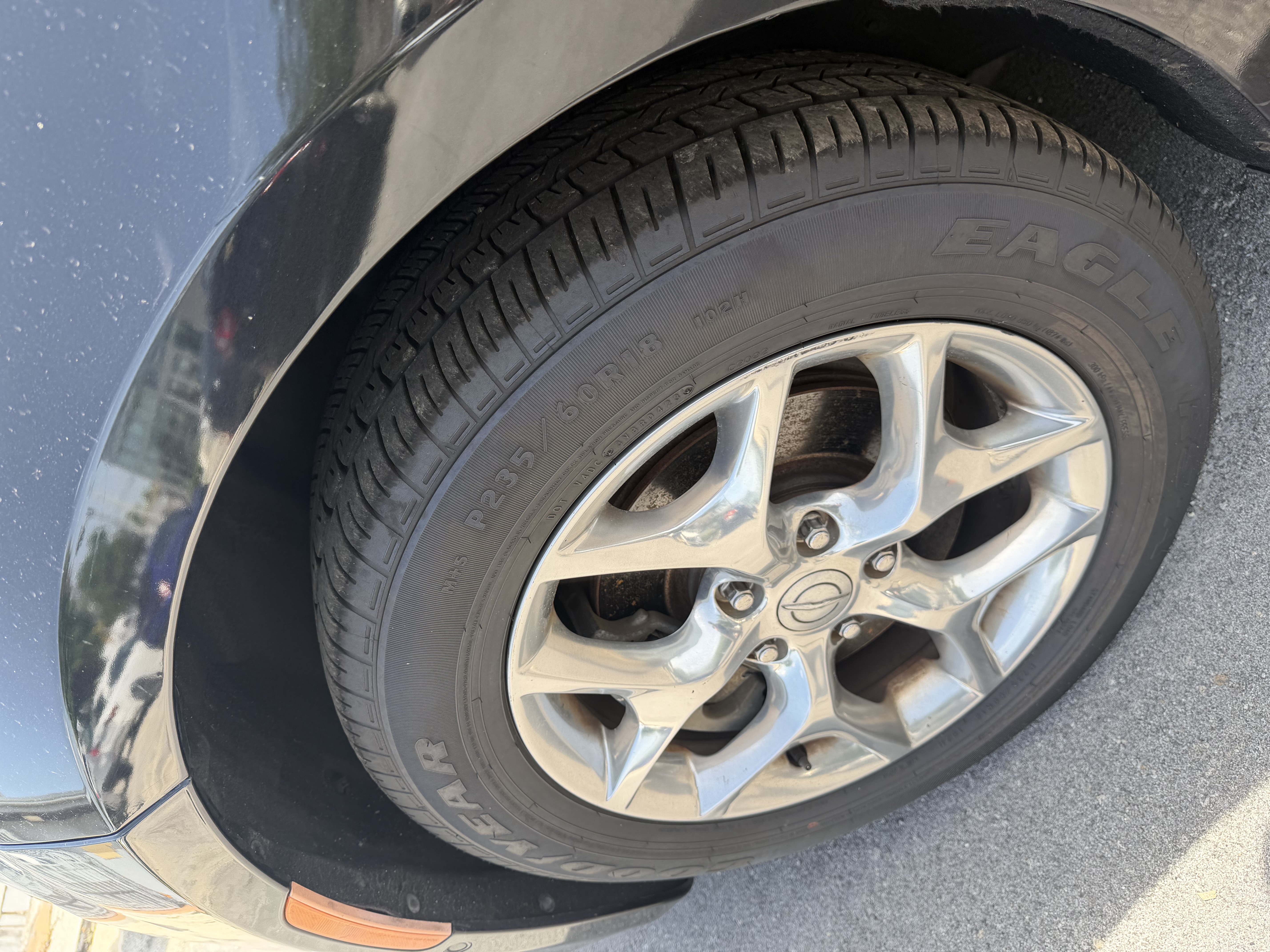 Used 2018 Chrysler Pacifica Limited w/ Advanced Safetytec Group FWD image 10