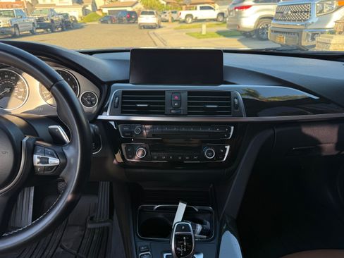 Used 2016 BMW 328d Sedan RWD image 10